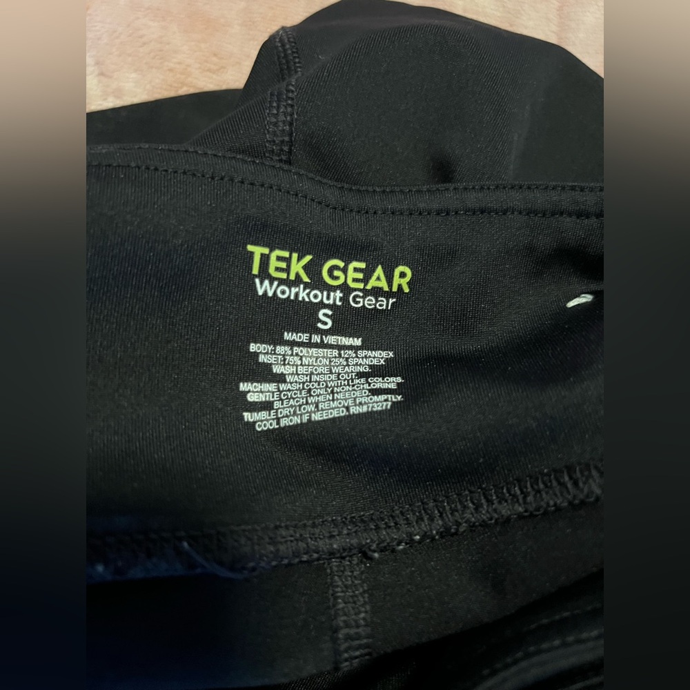 Capris - Picture 4 of 6